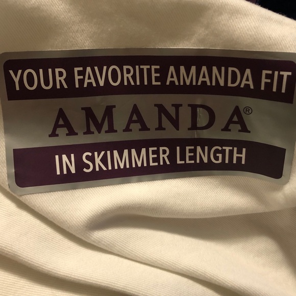 🆕 Gloria Vanderbilt white 22W classic rise skimmer - Picture 4 of 8